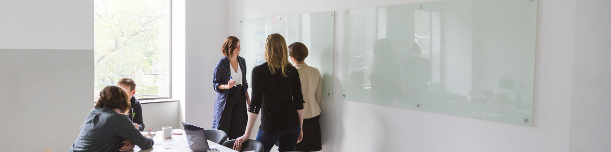 你了解香港強積金的管理費用嗎？這筆費用真的不該被忽視！